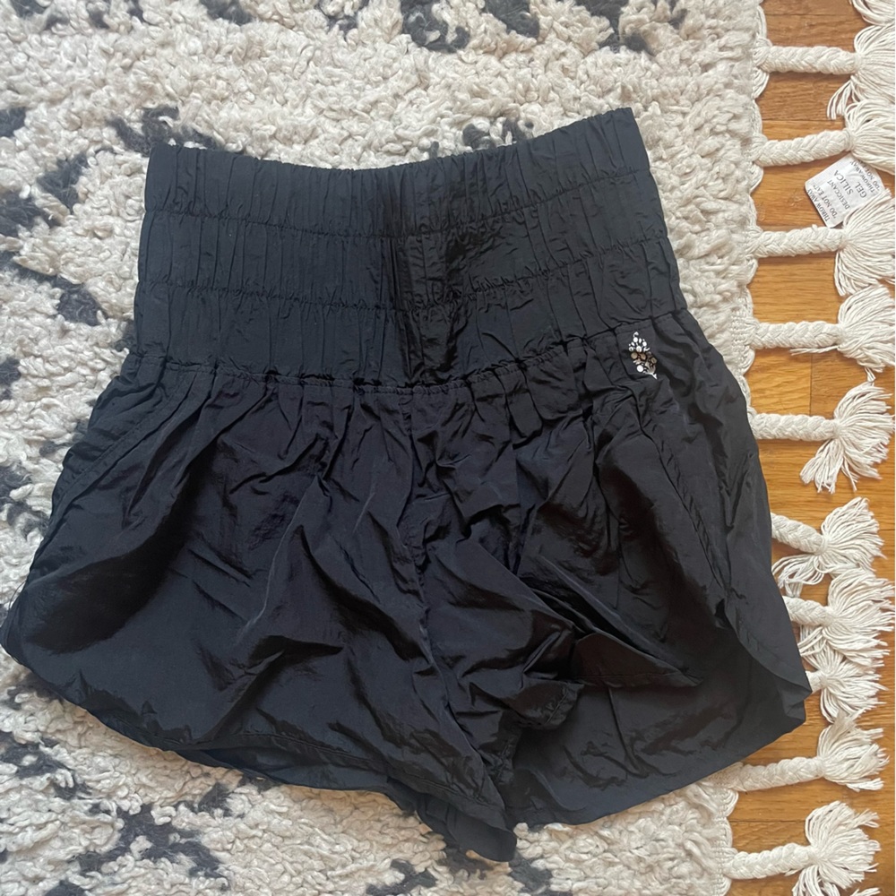 Free People Way Home Short Black size Small